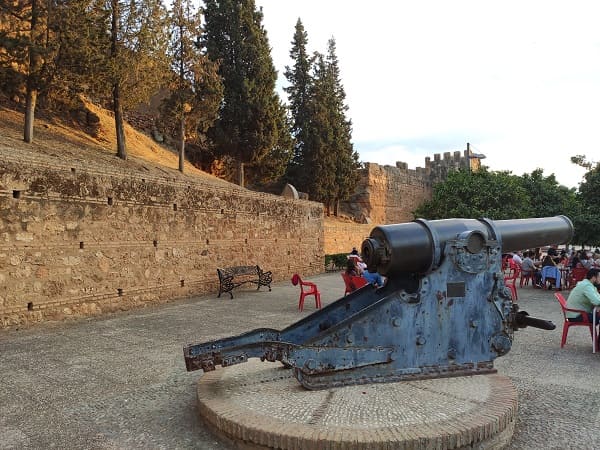 fortaleza medieval de niebla