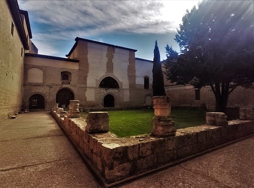 convento de san Francisco, claustro, medina de rioseco