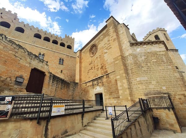 iglesia y castillo de Valderrobres