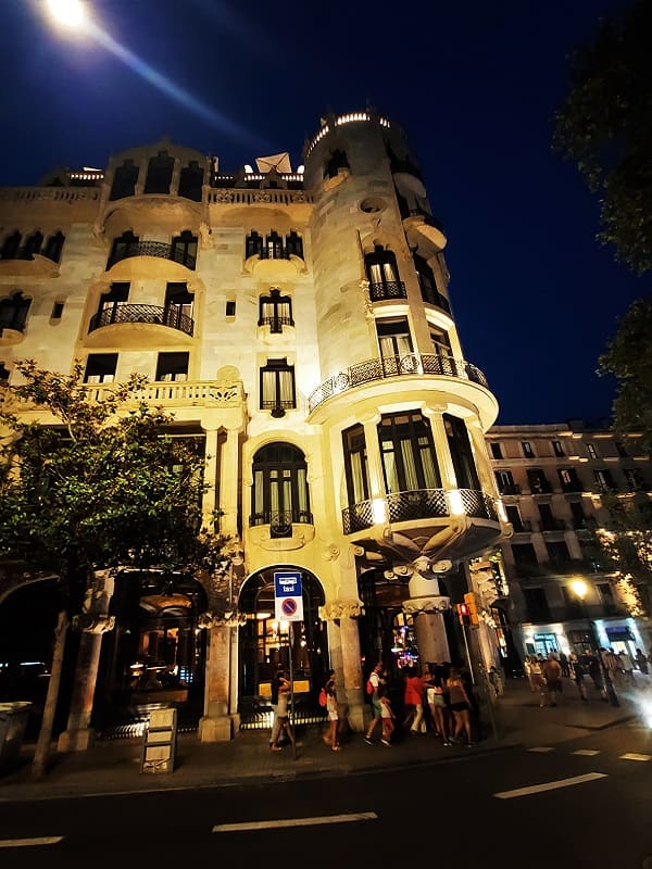 Casa la Pedrera, Barcelona