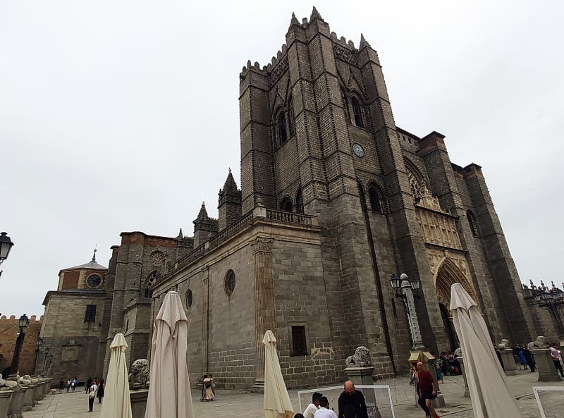 fachada de la catedral de Avila