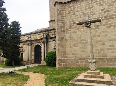 capilla Mosen Rubi, Avila