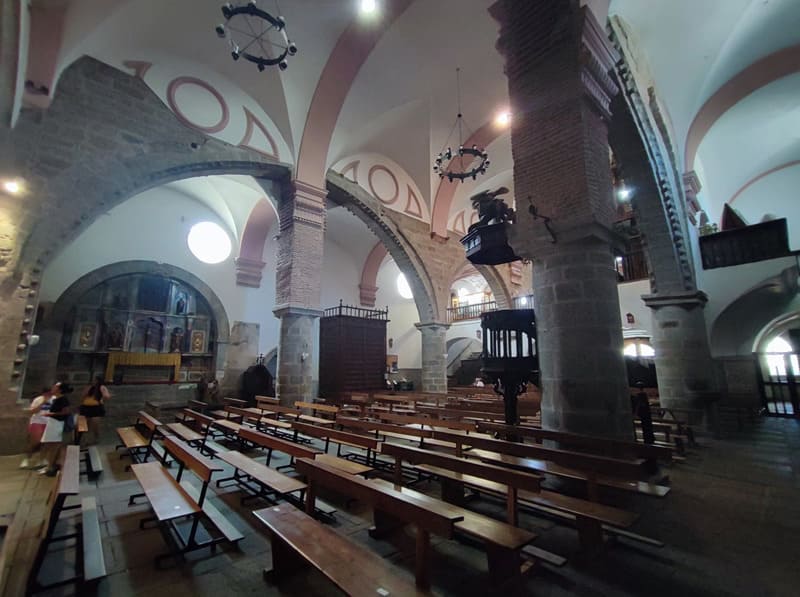 iglesia de Santa Maria la Mayor, interior, lateral,Piedrahita