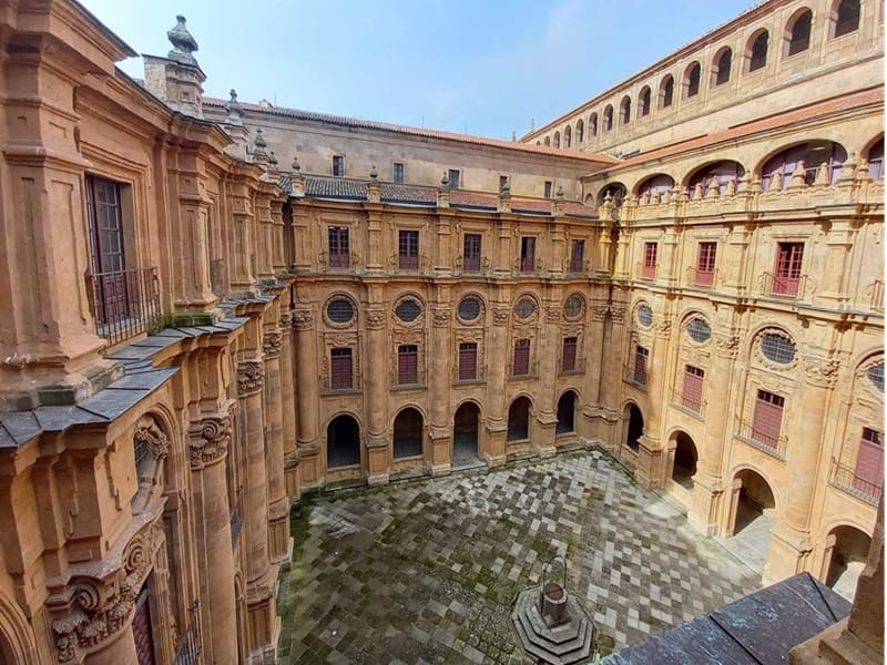 universidad pontificia, patio, Salamanca