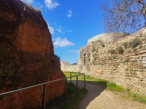 castillo de Constantina