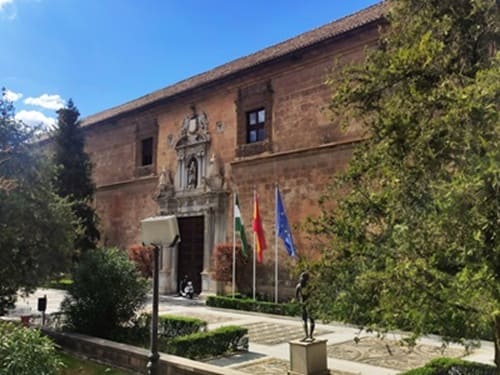 Hospital Real de Granada, fachada