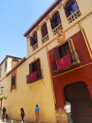 palacio hermandad tres caidas, Granada