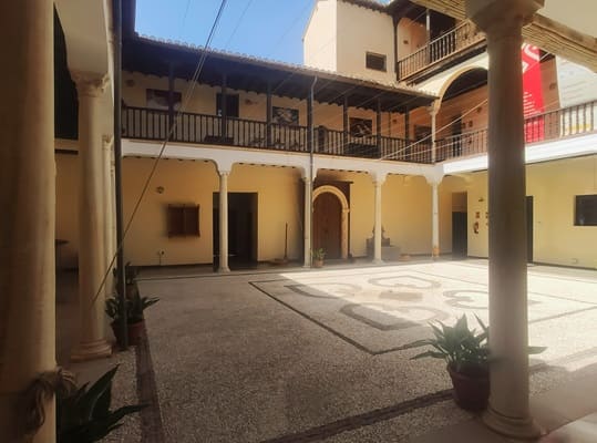 convento de santa Isabel, patio, restauracion artesania, Granada