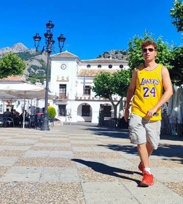 Plaza Mayor, Grazalema